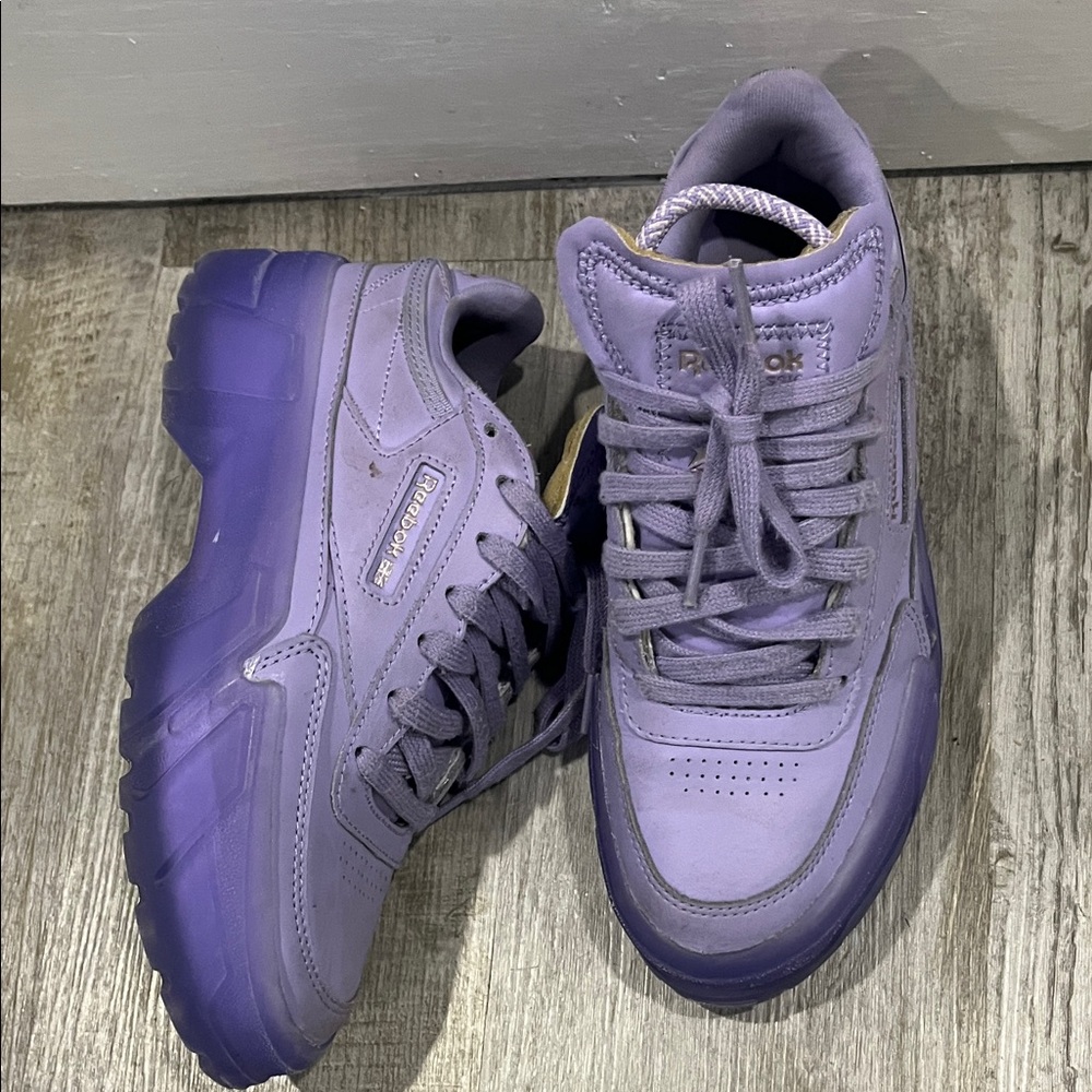 Reebok shoes‎ Cardi B Lavender gym Shoes size 4 sneakers - Picture 4 of 9